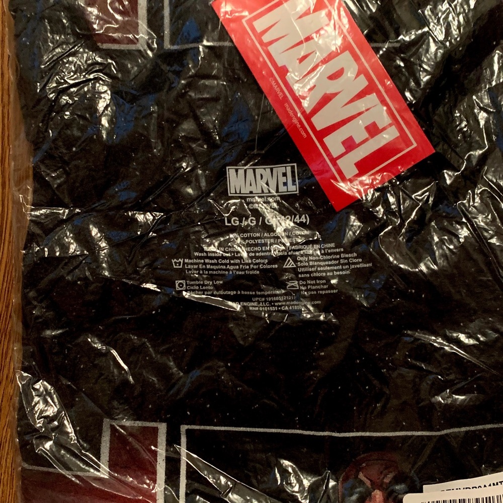 Marvel Deadpool Shirt New In Package